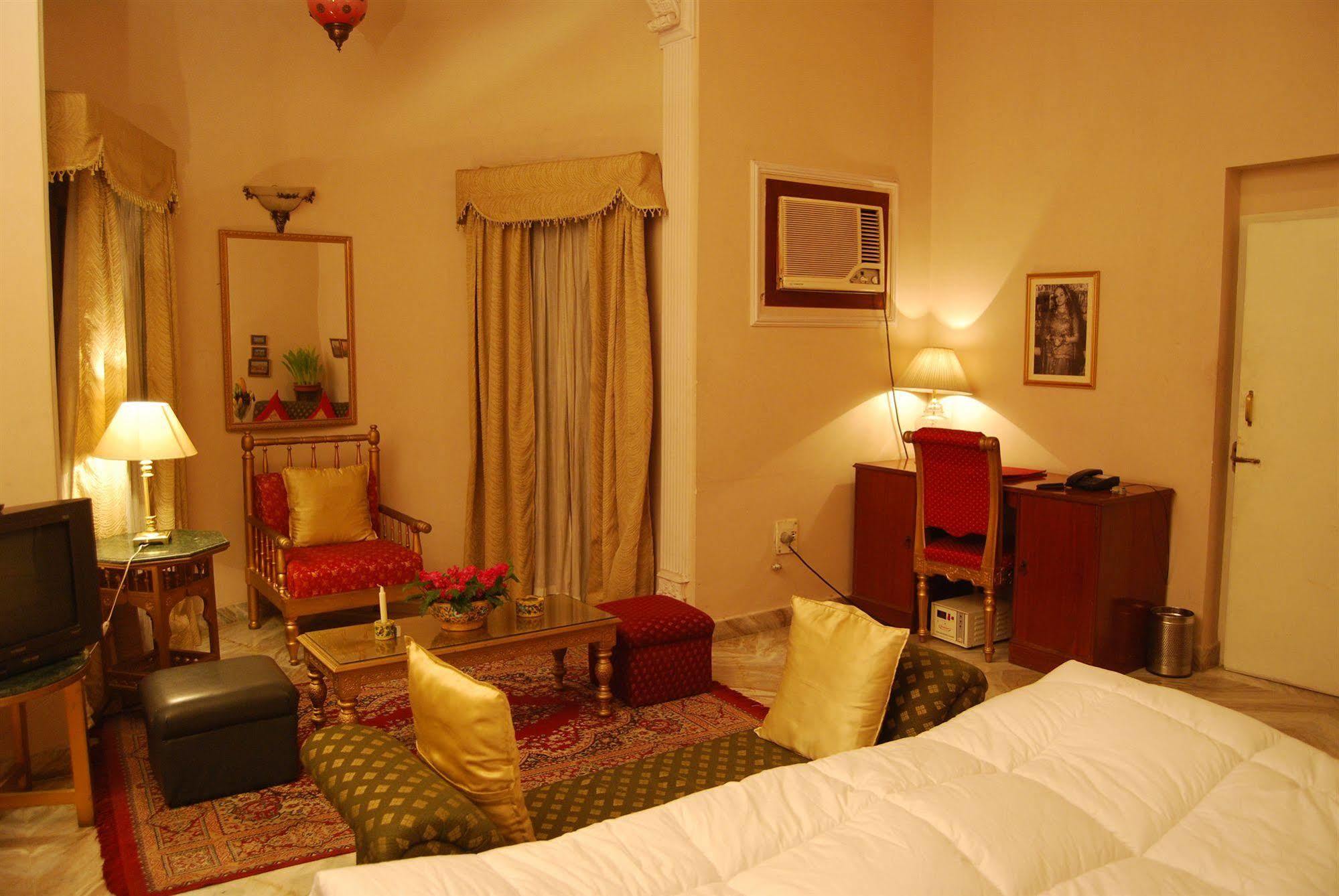 Hotel Sugan Niwas Palace Jaipur Dış mekan fotoğraf